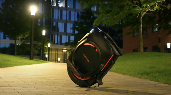 Rezension InMotion V12HT: Das Einrad, das immer und überall erfreut